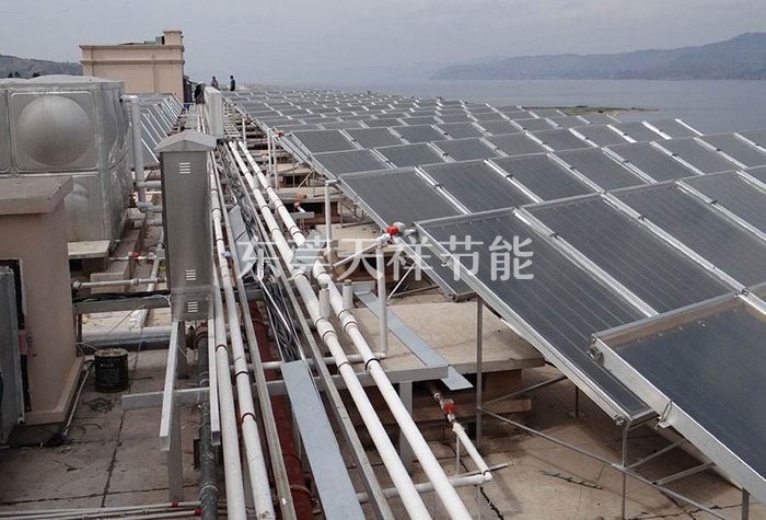 太陽能空氣能熱泵學(xué)校熱水系統(tǒng)